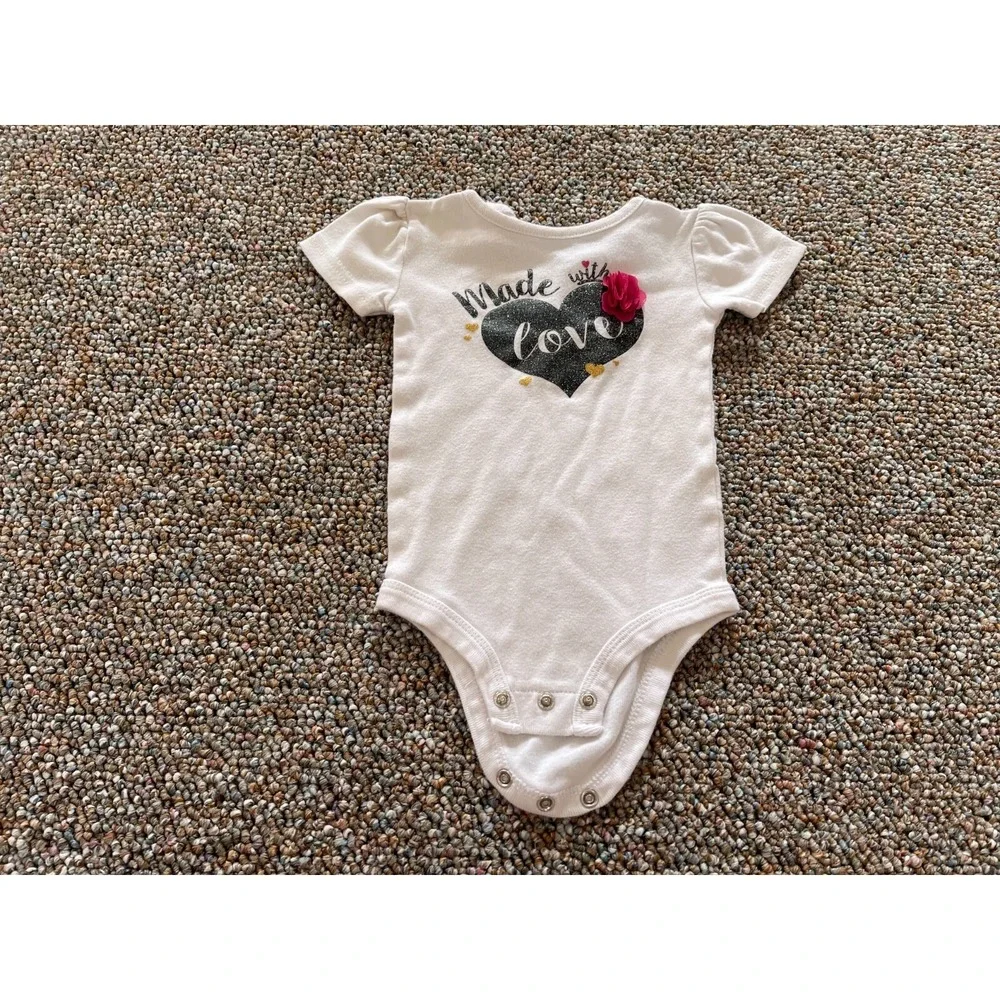 Baby Starters Girls Made with Love Glitter Heart Bodysuit 6M